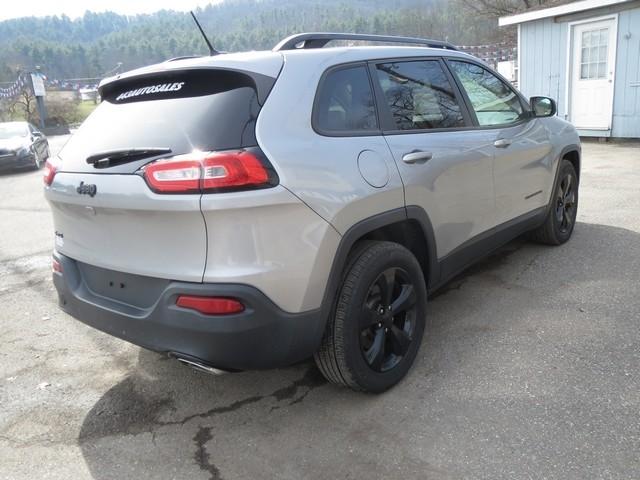Jeep Cherokee 4WD 4dr Latitude Altitude 2015