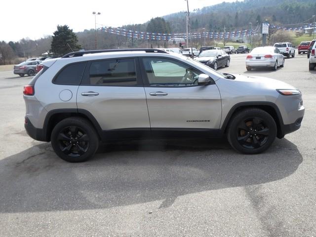 Jeep Cherokee 4WD 4dr Latitude Altitude 2015