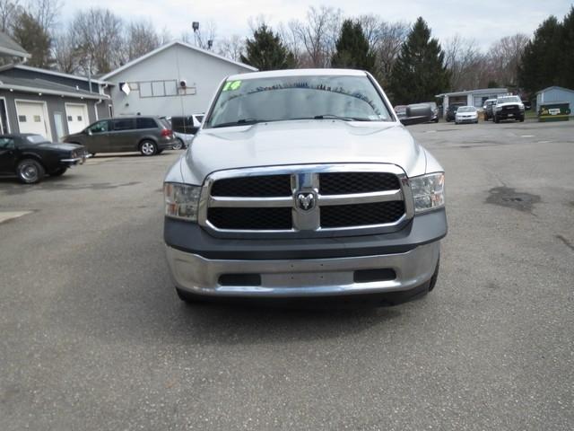 RAM 1500 4WD Quad Cab 140.5" Tradesman 2014