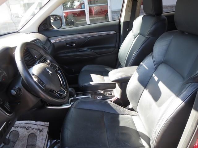 Mitsubishi Outlander  2019