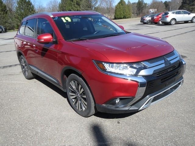 Mitsubishi Outlander  2019
