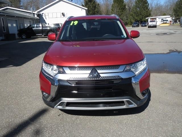 Mitsubishi Outlander  2019