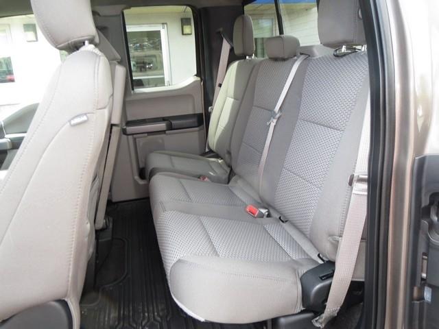 Ford F-150 Lariat 4WD SuperCab 8' Box 2018