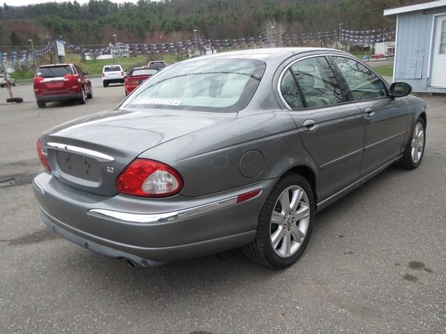Jaguar X-Type 4dr Sdn 3.0L 2003