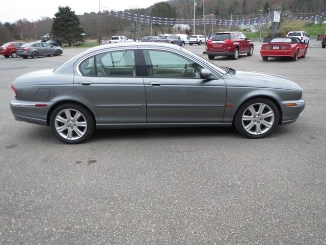 Jaguar X-Type 4dr Sdn 3.0L 2003