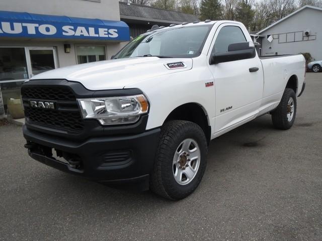 RAM 2500 Tradesman 4x4 Reg Cab 8' Box 2020