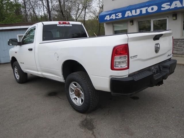 RAM 2500 Tradesman 4x4 Reg Cab 8' Box 2020