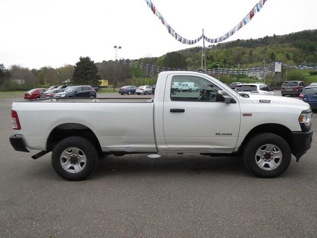 RAM 2500 Tradesman 4x4 Reg Cab 8' Box 2020
