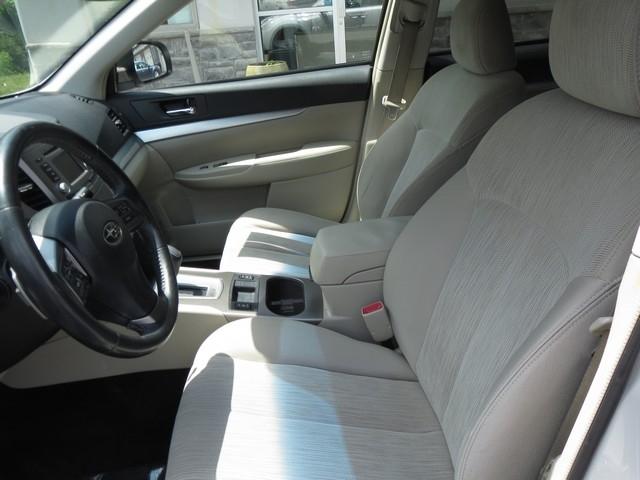 Subaru Outback 4dr Wgn H4 Auto 2.5i Premium 2014