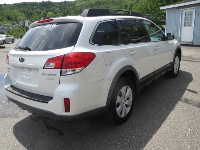 Subaru Outback 4dr Wgn H4 Auto 2.5i Premium 2012