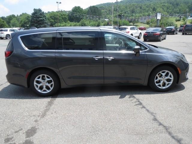 Chrysler Pacifica Touring Plus FWD 2018