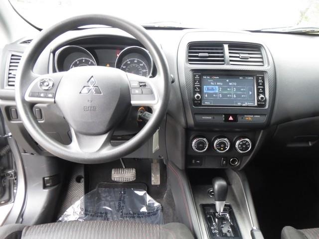 Mitsubishi Outlander Sport  2019