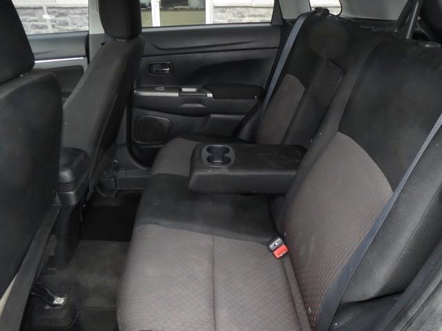 Mitsubishi Outlander Sport  2019