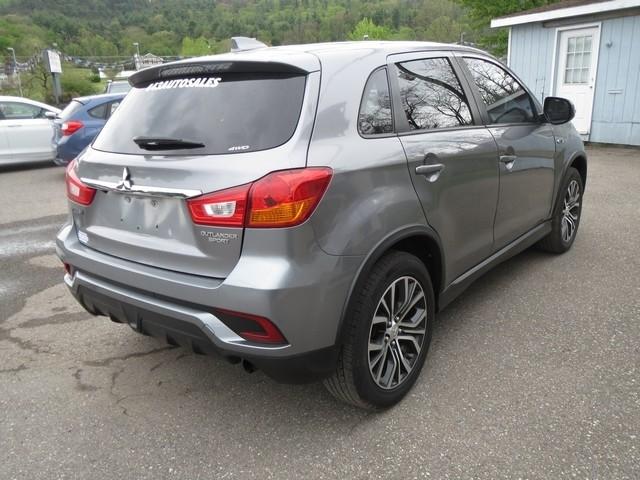 Mitsubishi Outlander Sport  2019