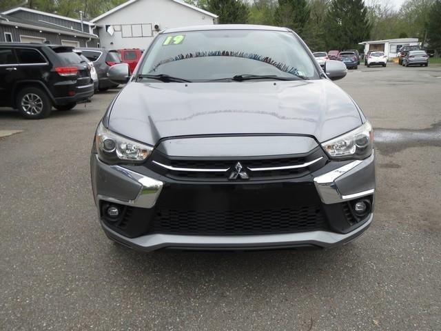 Mitsubishi Outlander Sport  2019