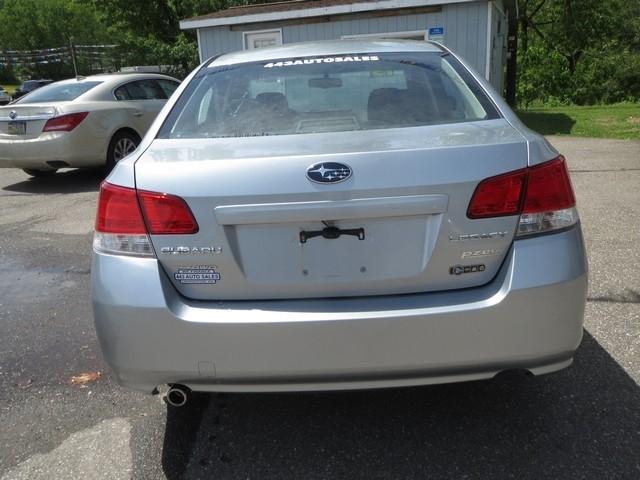 Subaru Legacy 4dr Sdn H4 Auto 2.5i Premium 2013