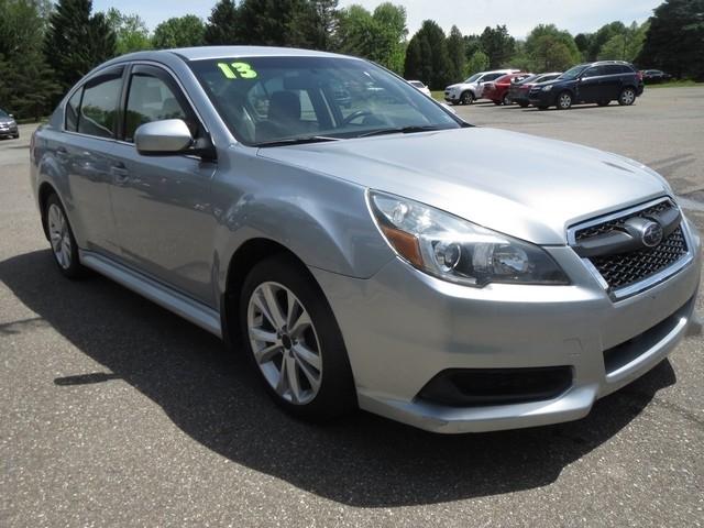 Subaru Legacy 4dr Sdn H4 Auto 2.5i Premium 2013