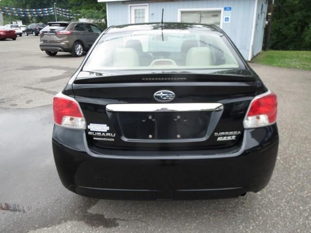 Subaru Impreza Sedan 4dr Auto 2.0i Premium 2014
