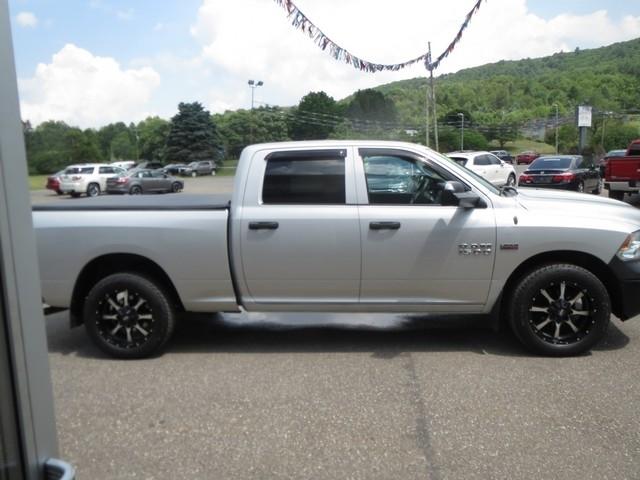 RAM 1500 4WD Crew Cab 149" Tradesman 2015