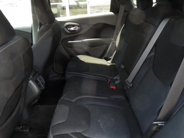 Jeep Cherokee 4WD 4dr Latitude 2015