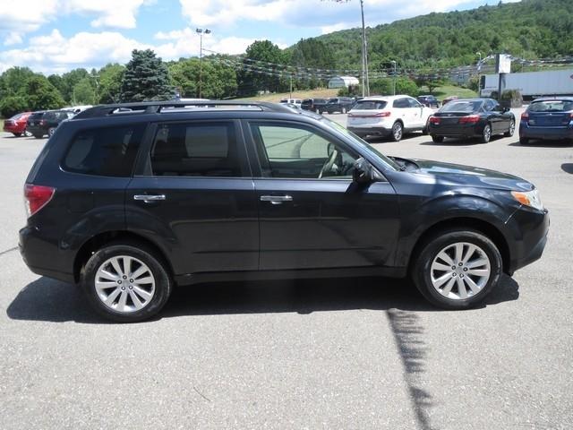 Subaru Forester 4dr Auto 2.5X Premium 2013