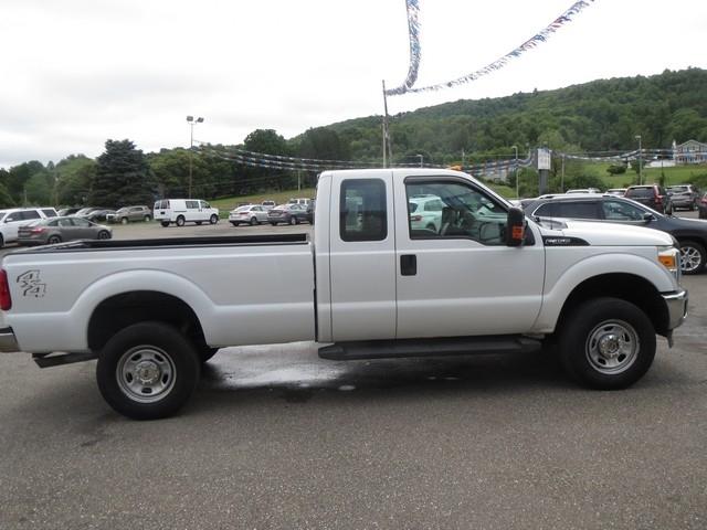 Ford Super Duty F-350 SRW 4WD SuperCab 158" Lariat 2015