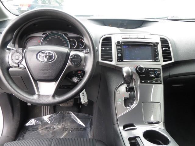 Toyota Venza 4dr Wgn I4 AWD XLE (Natl) 2013