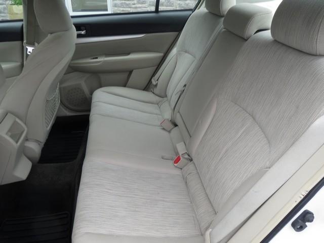 Subaru Legacy 4dr Sdn H4 Auto 2.5i Premium 2013