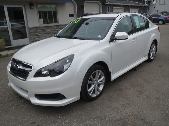 Subaru Legacy 4dr Sdn H4 Auto 2.5i Premium 2013