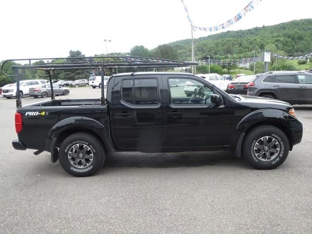 Nissan Frontier 4WD Crew Cab SWB Auto PRO-4X 2014