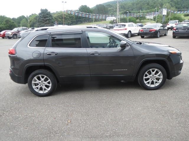 Jeep Cherokee FWD 4dr Latitude 2015