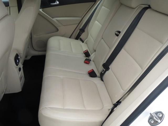 Volkswagen Tiguan 4MOTION 4dr Auto R-Line 2016