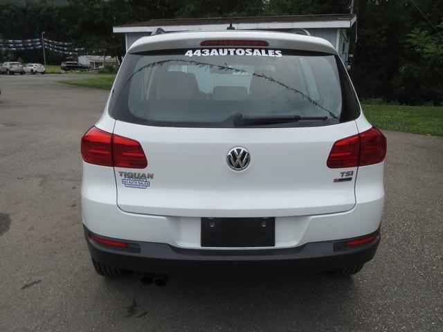 Volkswagen Tiguan 4MOTION 4dr Auto R-Line 2016