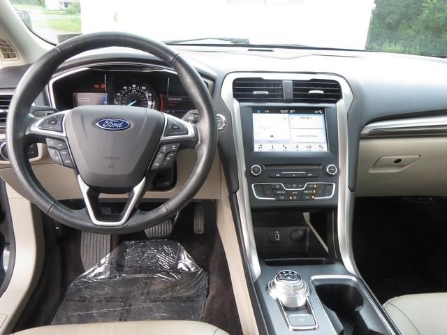 Ford Fusion SE FWD 2017