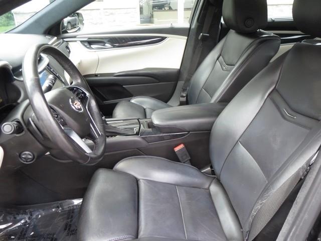 Cadillac XTS 4dr Sdn Platinum AWD 2013