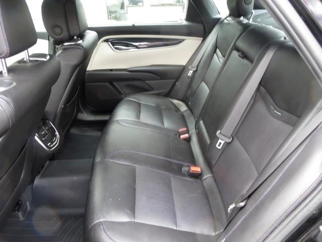 Cadillac XTS 4dr Sdn Platinum AWD 2013