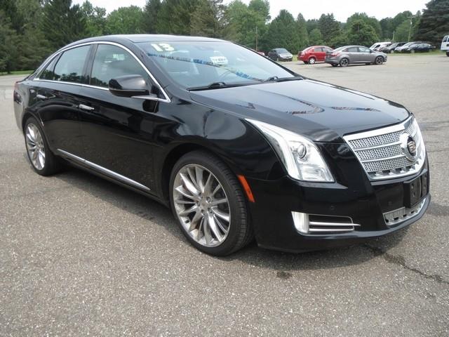 Cadillac XTS 4dr Sdn Platinum AWD 2013