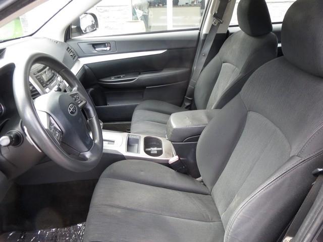 Subaru Outback 4dr Wgn H4 Auto 2.5i 2013