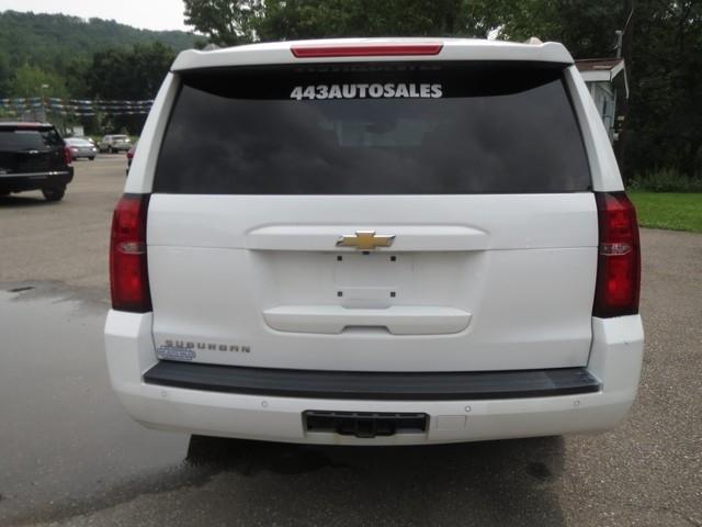 Chevrolet Suburban 4WD 4dr 1500 LT 2018