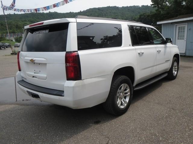 Chevrolet Suburban 4WD 4dr 1500 LT 2018
