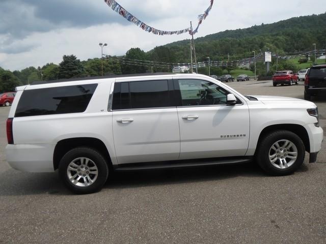 Chevrolet Suburban 4WD 4dr 1500 LT 2018