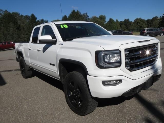 GMC Sierra photo 10