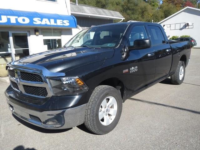 RAM 1500 SLT 4x4 Crew Cab 6'4" Box 2017