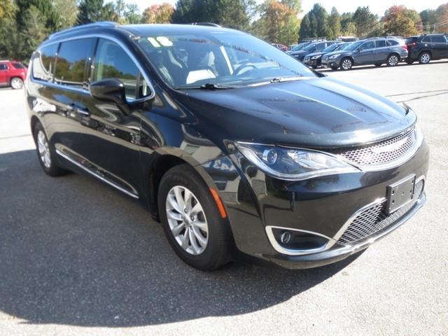 Chrysler Pacifica Touring L FWD 2018