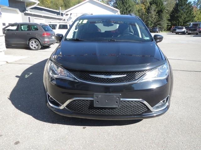Chrysler Pacifica Touring L FWD 2018