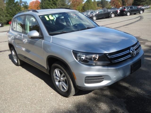 Volkswagen Tiguan 4MOTION 4dr Auto R-Line 2016