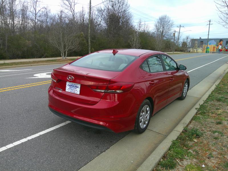 Hyundai Elantra SE 6AT 2017