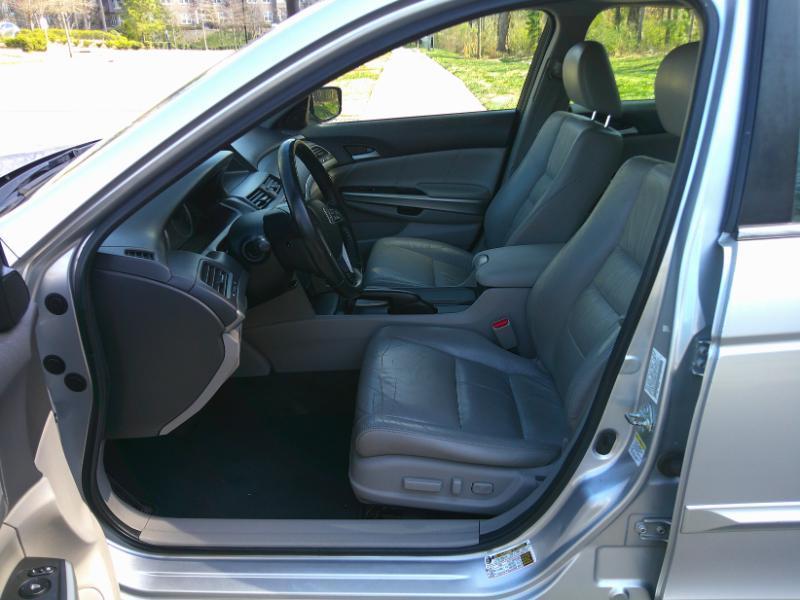 Honda Accord EX-L V-6 Sedan AT 2010