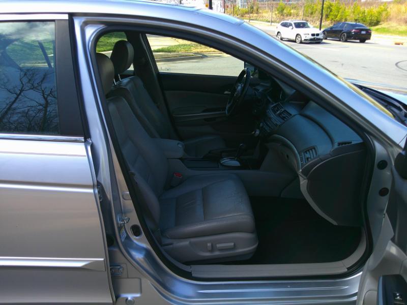 Honda Accord EX-L V-6 Sedan AT 2010