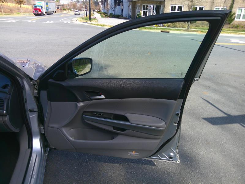 Honda Accord EX-L V-6 Sedan AT 2010